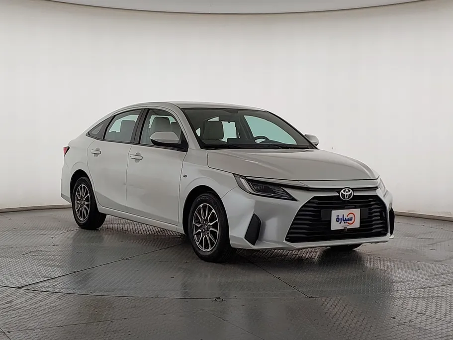 2023 Toyota Yaris  Y 