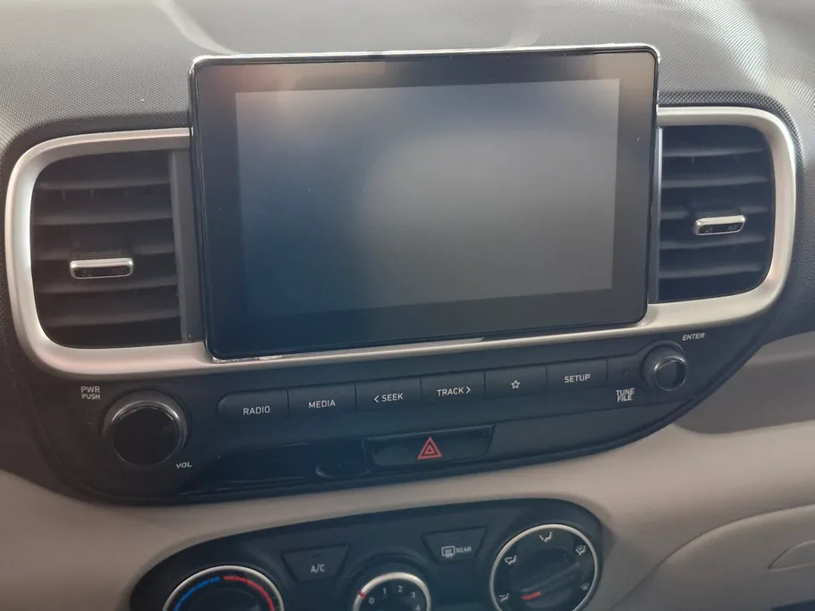 2024 Hyundai Venue Smart 