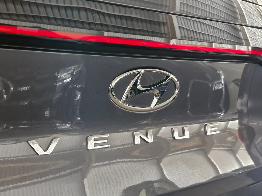 2024 Hyundai Venue Smart 