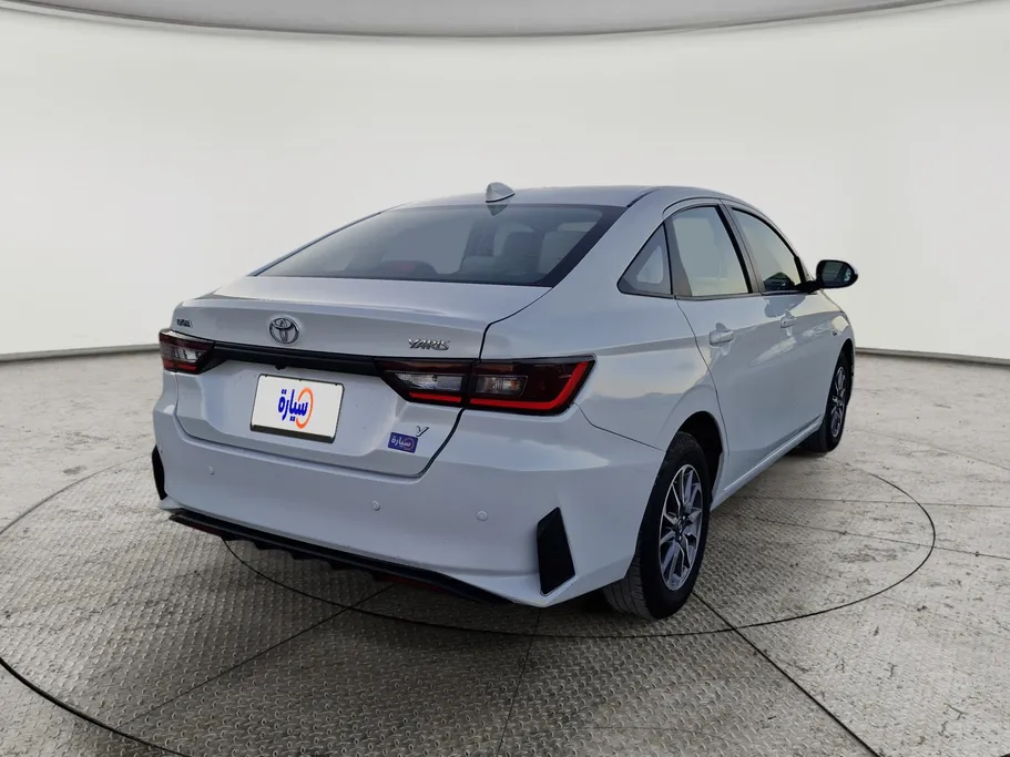 2024 Toyota Yaris  Y 