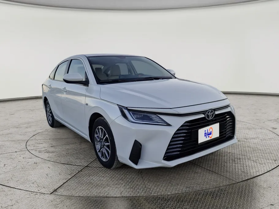 2024 Toyota Yaris  Y 