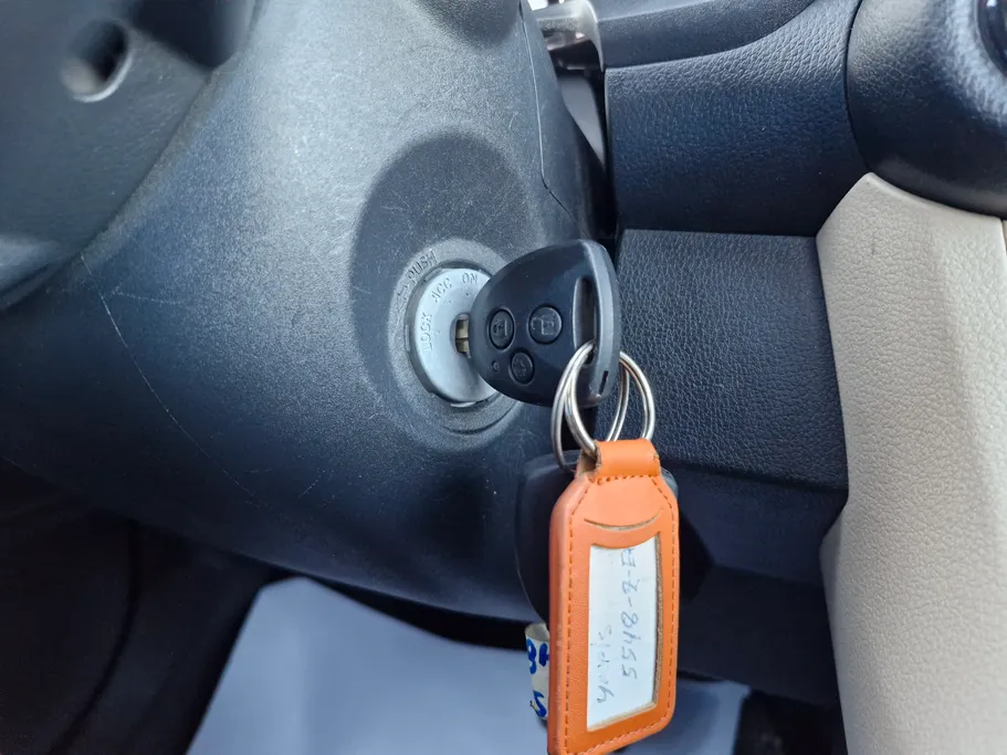 2024 Toyota Yaris  Y 