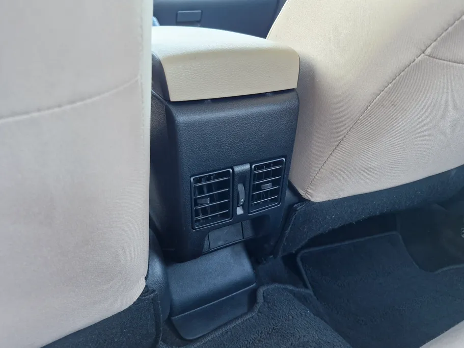 2024 Toyota Yaris  Y 