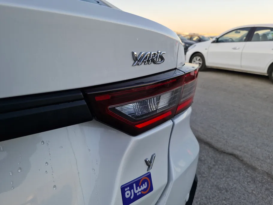 2024 Toyota Yaris  Y 