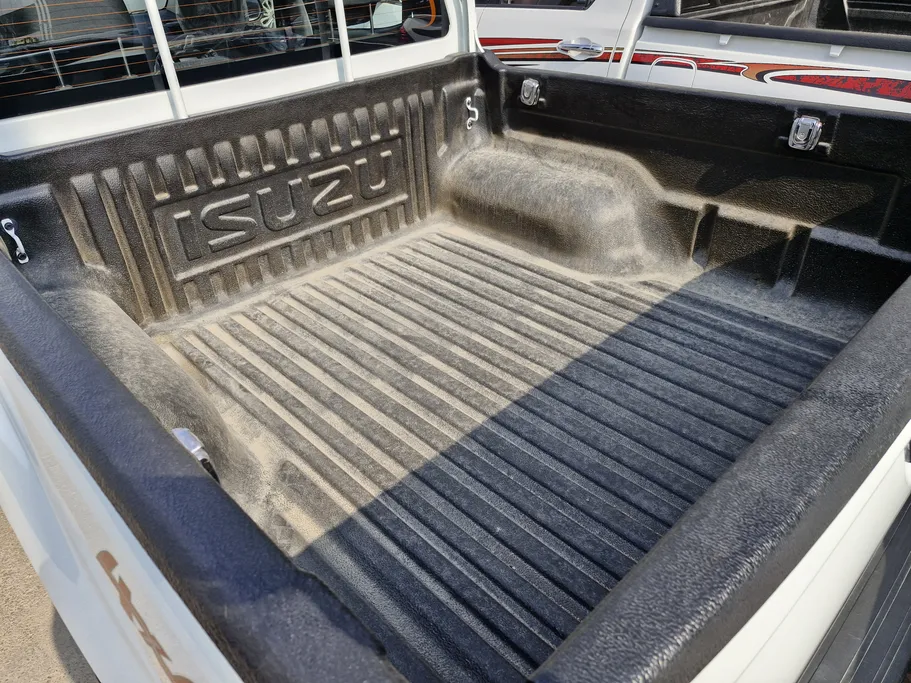 2024 Isuzu D-max DC 4x4 Diesel 