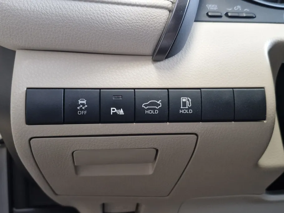 تويوتا كامري GLE 2024 