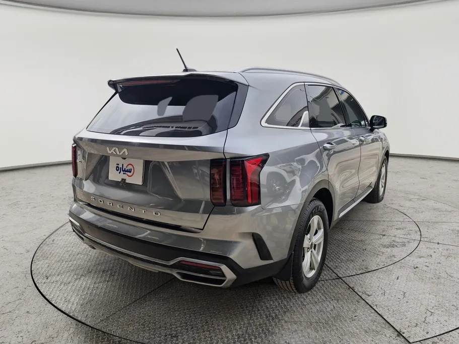2022 Kia Sorento LX 