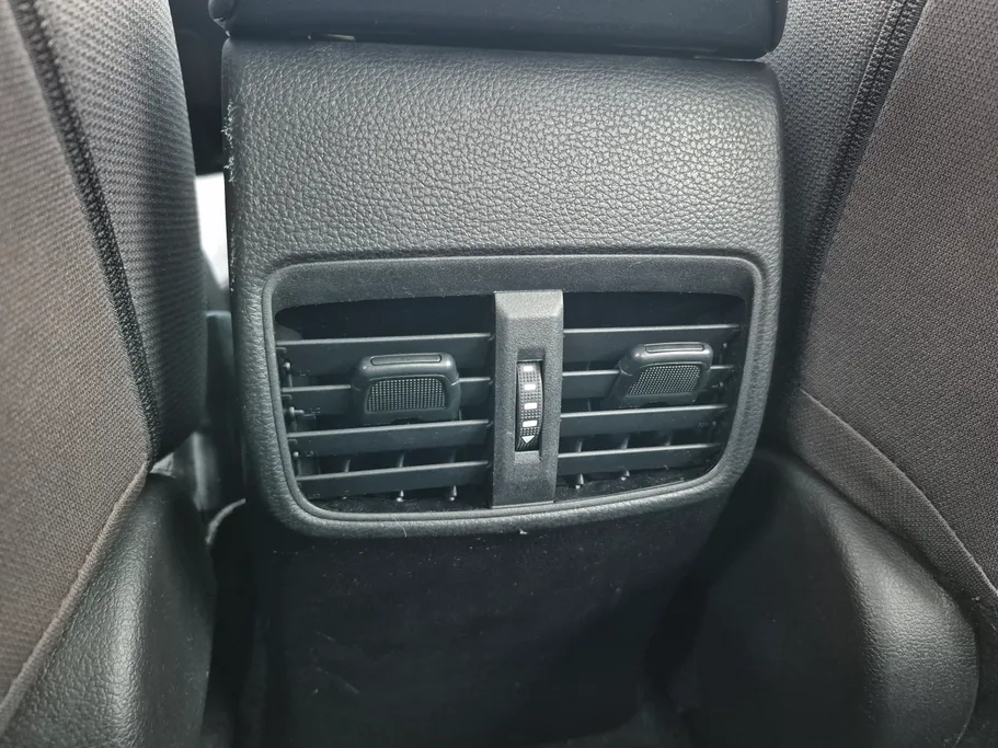 تويوتا كورولا XLI 2024 