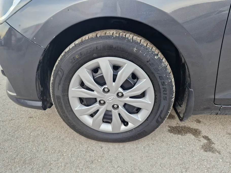 2023 Hyundai Accent Smart 