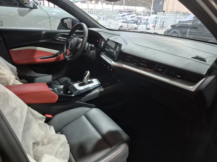 ام جي جي تي LUX 2024 