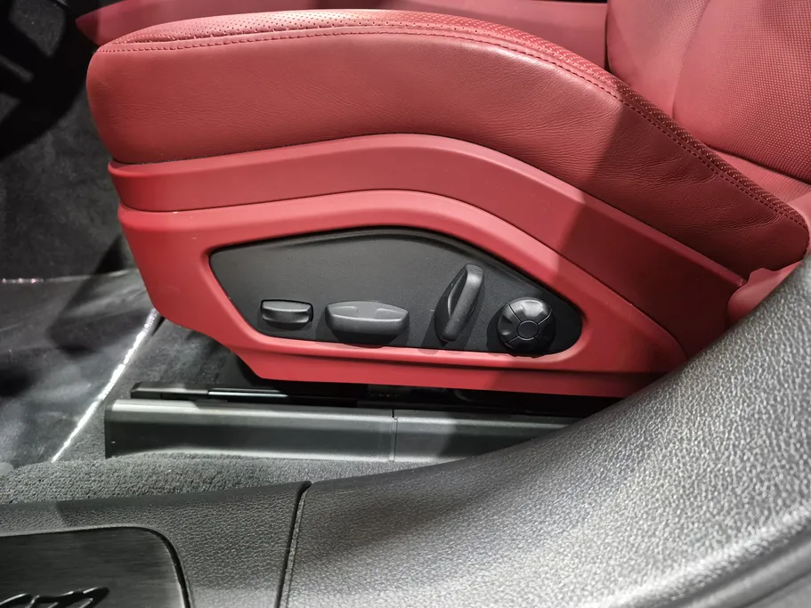 2023 Porsche Panamera  