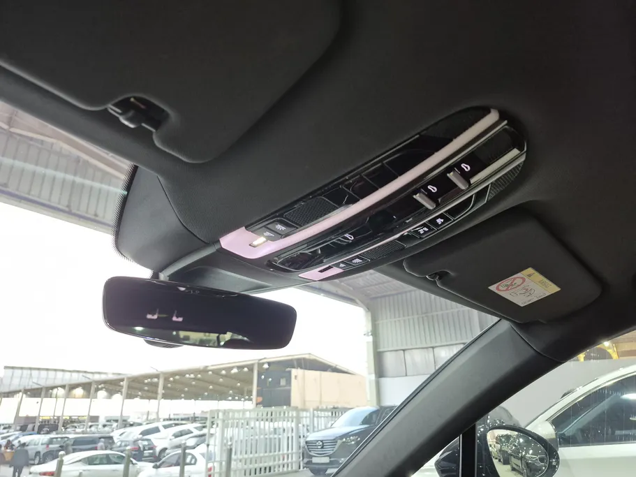 2023 Porsche Panamera  