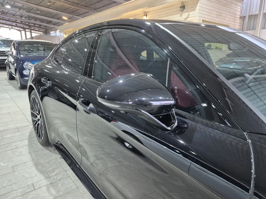 2023 Porsche Panamera  