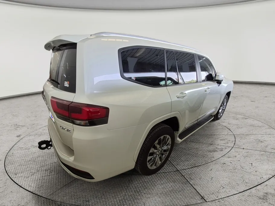 تويوتا لاندكروزر GXR 2025 