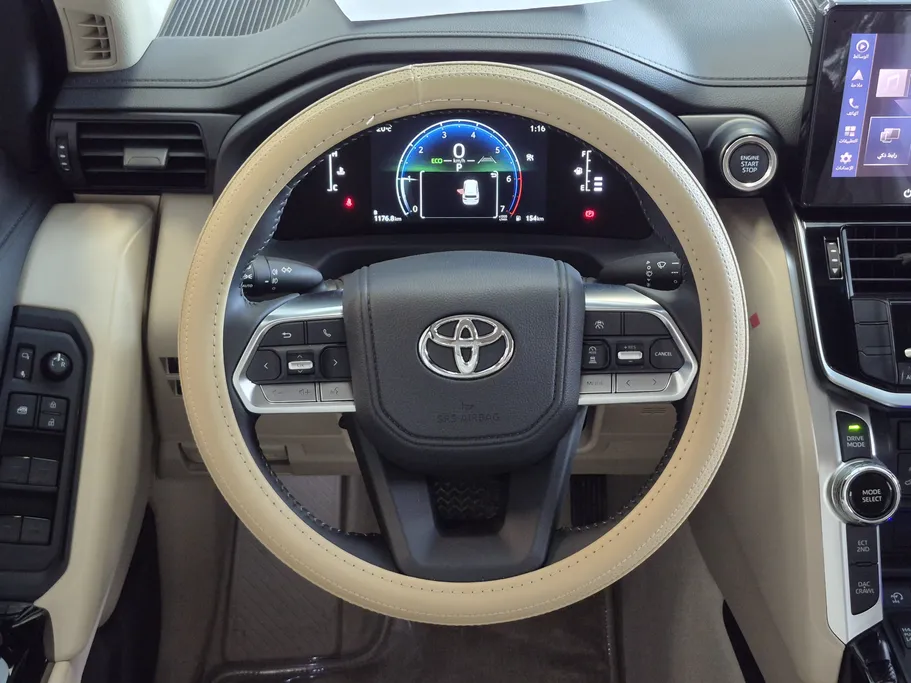 2025 Toyota Land Cruiser GXR 