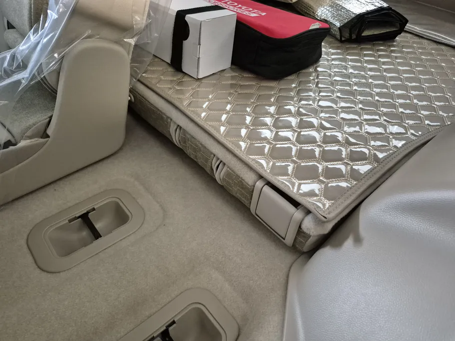 2025 Toyota Land Cruiser GXR 