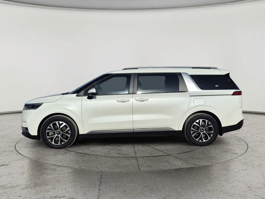 كيا كرنفال LX 2024 