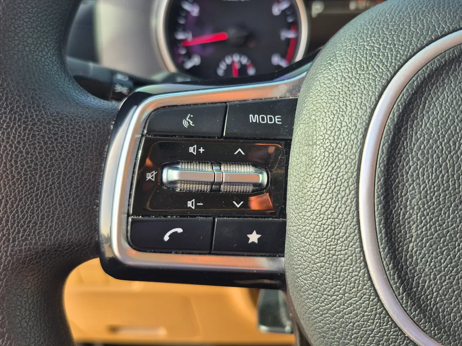 كيا كرنفال LX 2024 