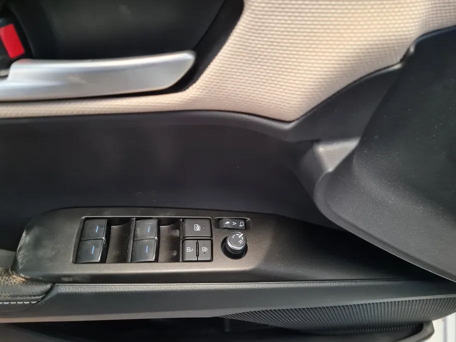 2026 Toyota Camry  E Plus HEV 