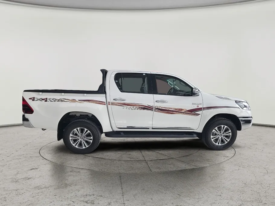 2026 Toyota Hilux SGLX 4X4 AT DSL 