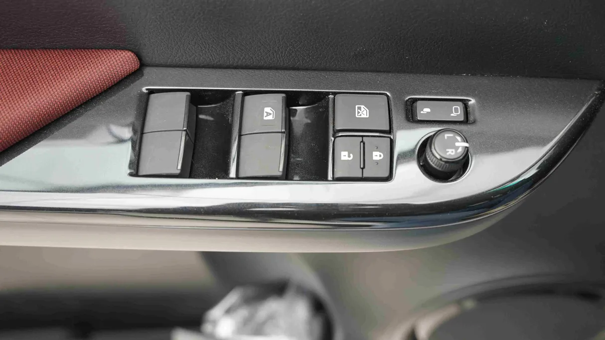 2026 Toyota Hilux SGLX 4X4 AT 2.8L DSL 