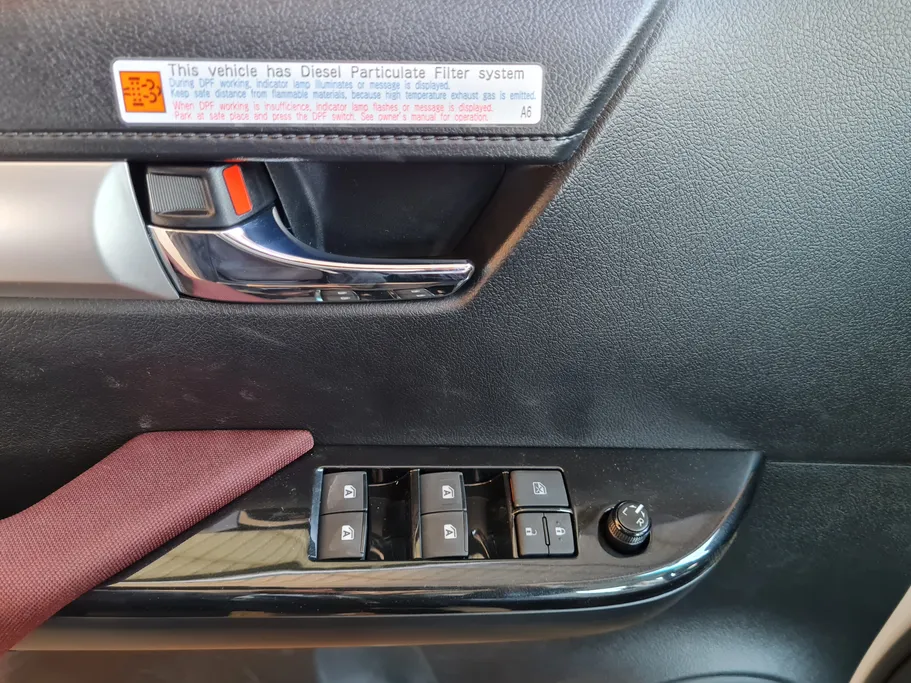 2026 Toyota Hilux SGLX 4X4 AT DSL 