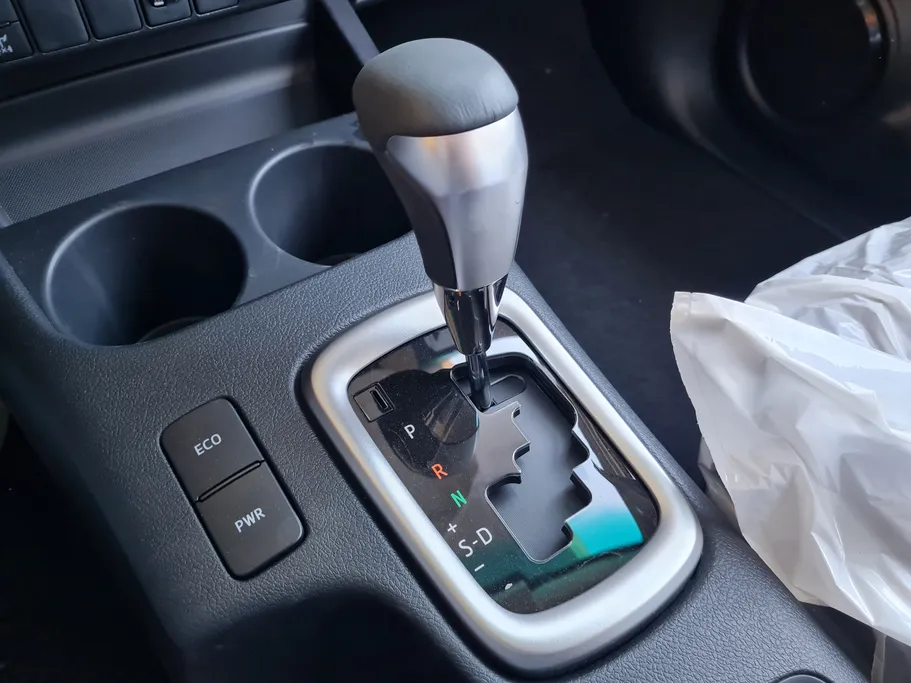 2026 Toyota Hilux SGLX 4X4 AT DSL 