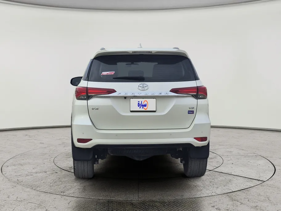 2022 Toyota Fortuner VX 