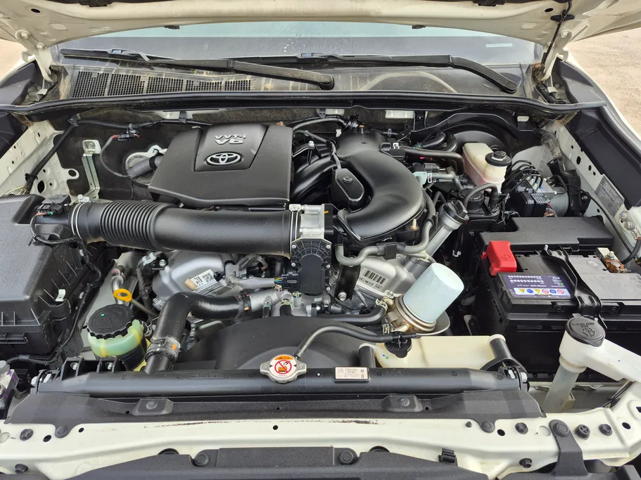 2022 Toyota Fortuner VX 