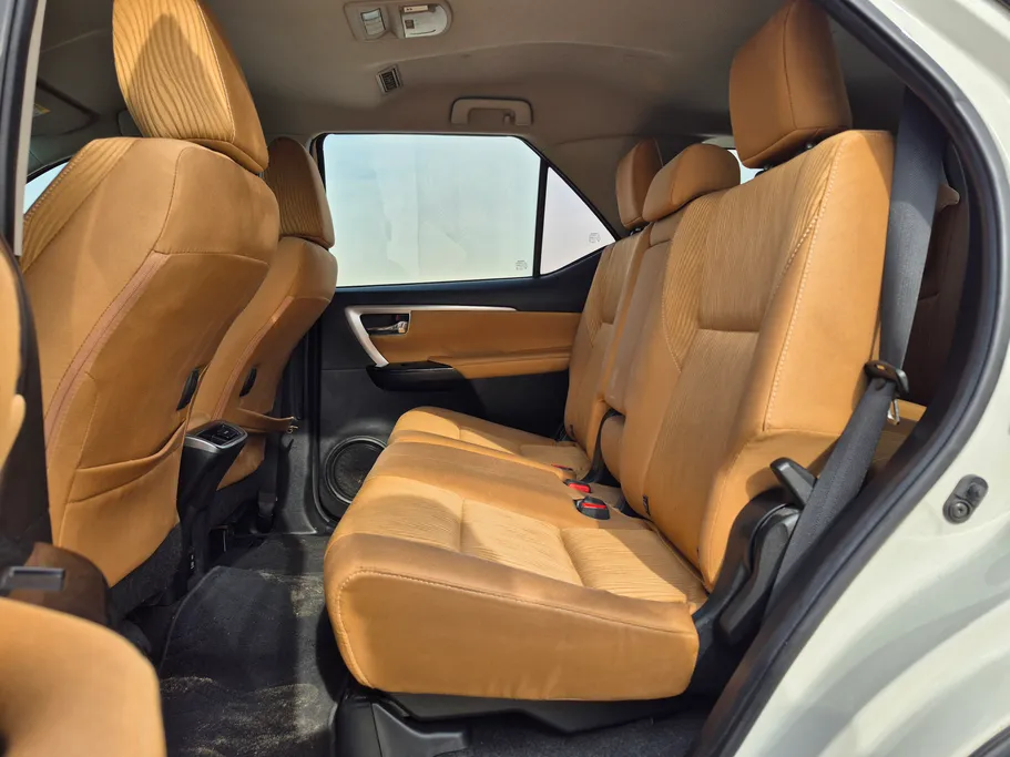 2022 Toyota Fortuner VX 