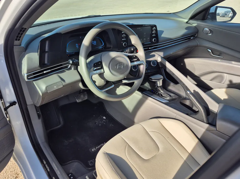 2024 Hyundai Elantra Fleet 