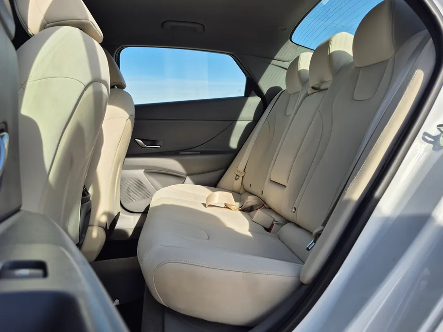 2024 Hyundai Elantra Fleet 