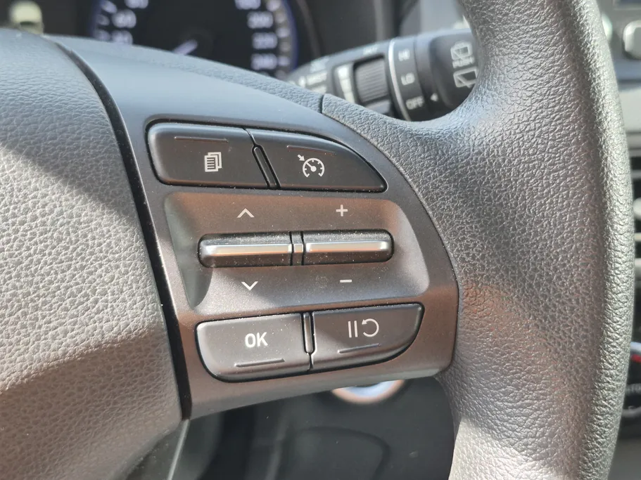 2022 Hyundai Kona SMART 