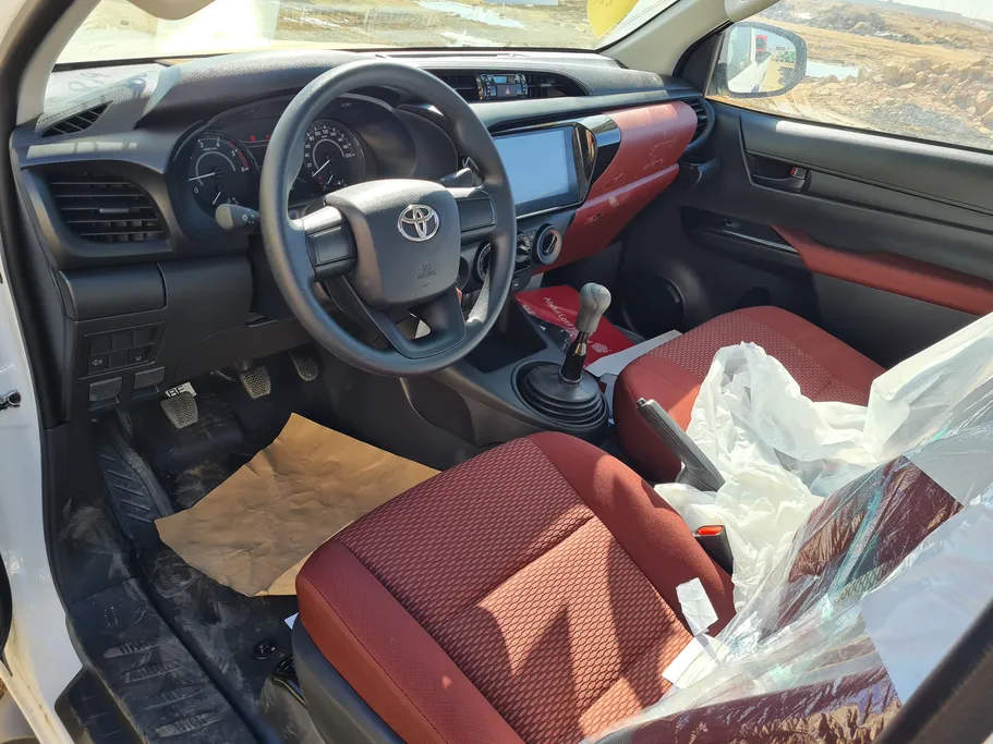 2026 Toyota Hilux GLX 