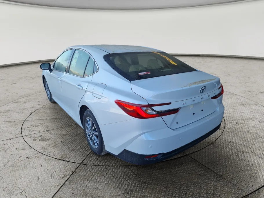 تويوتا كامري E 2026 