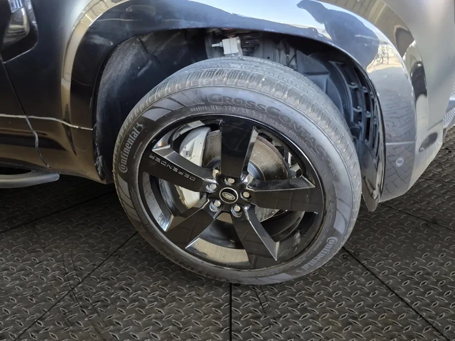 2021 Range Rover Defender HSE P400 