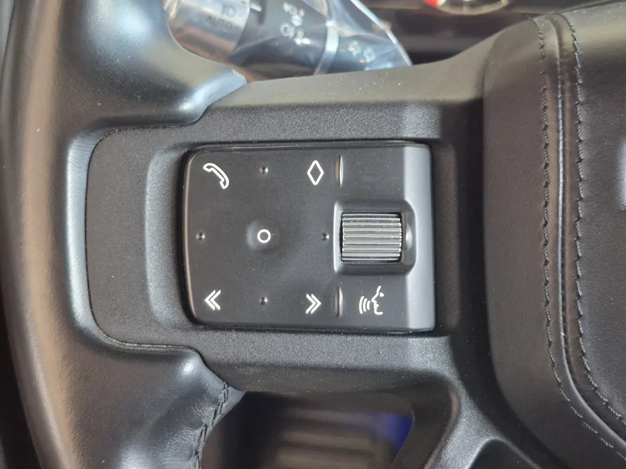 2021 Range Rover Defender HSE P400 