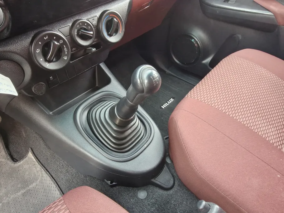 تويوتا هايلكس GL2 2022 