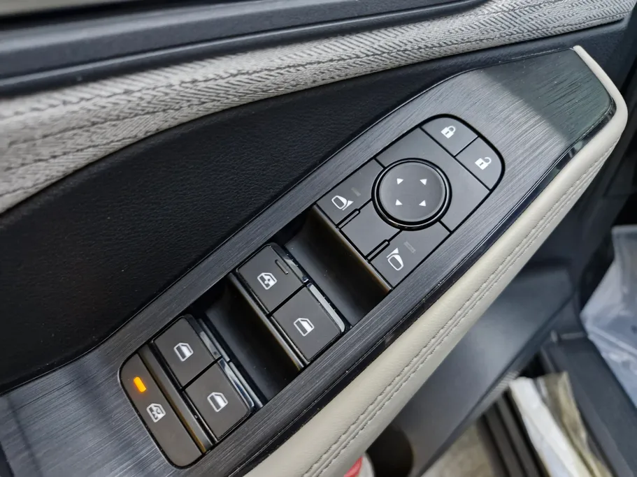 نيسان أكس تريل SV Plus 2023 