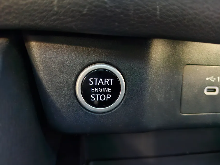 نيسان أكس تريل SV Plus 2023 