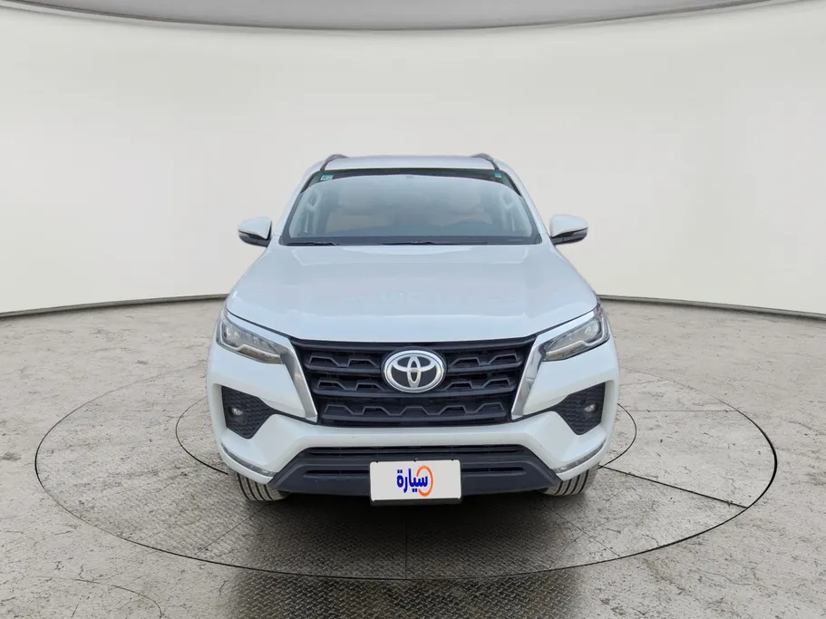 تويوتا فورتشنر VX1 2023 