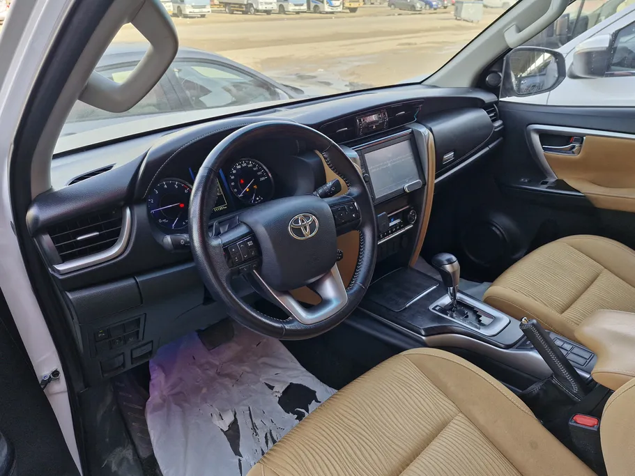 تويوتا فورتشنر VX1 2023 