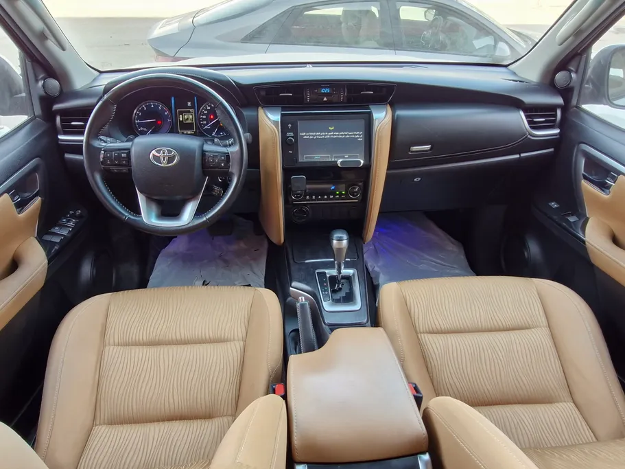 تويوتا فورتشنر VX1 2023 