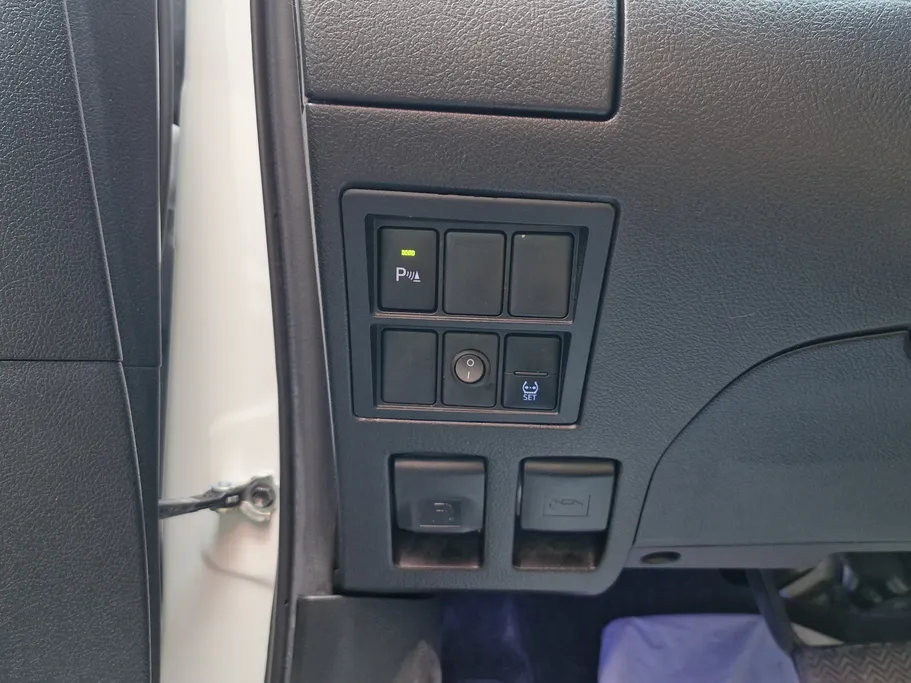 تويوتا فورتشنر VX1 2023 