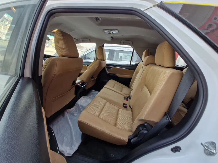 تويوتا فورتشنر VX1 2023 