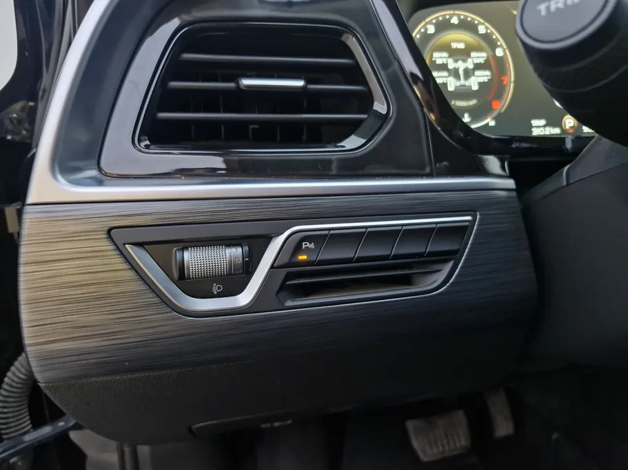 2022 Geely TUGELLA Flagship GF 