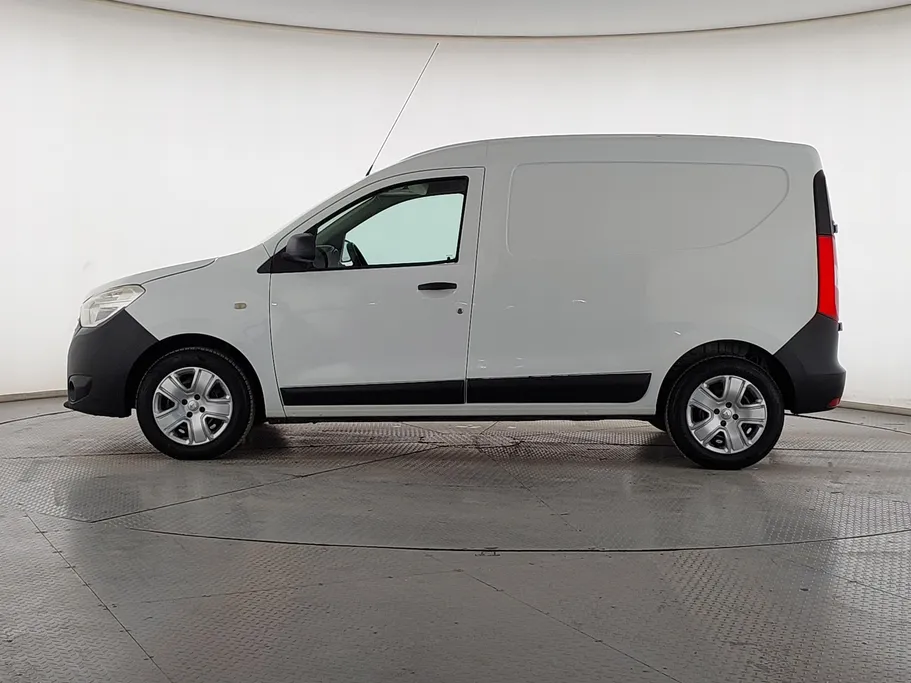 2021 Renault Docker Van بضاعة 