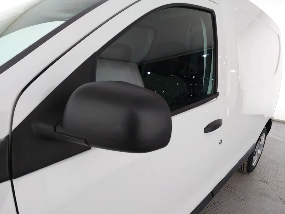 2021 Renault Docker Van بضاعة 