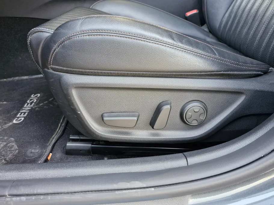 جينيسيس G70  2020 