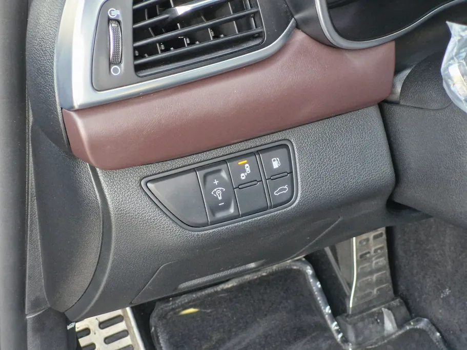 جينيسيس G70  2020 